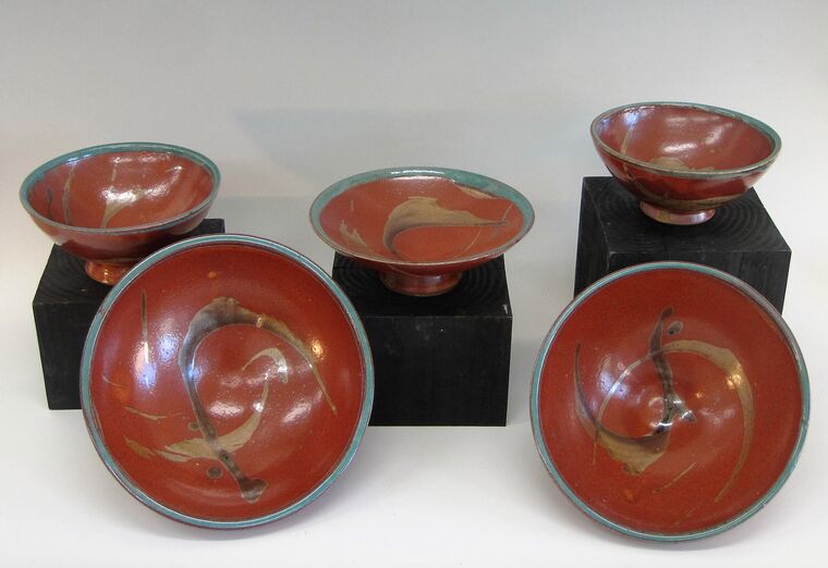 Assorted Bowls to 2 1/2"x 5 1/2" to 3 1/2"x 8"