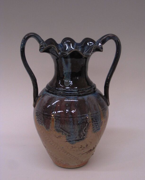 Item # 233 12" x 8.5' Vase with Handles